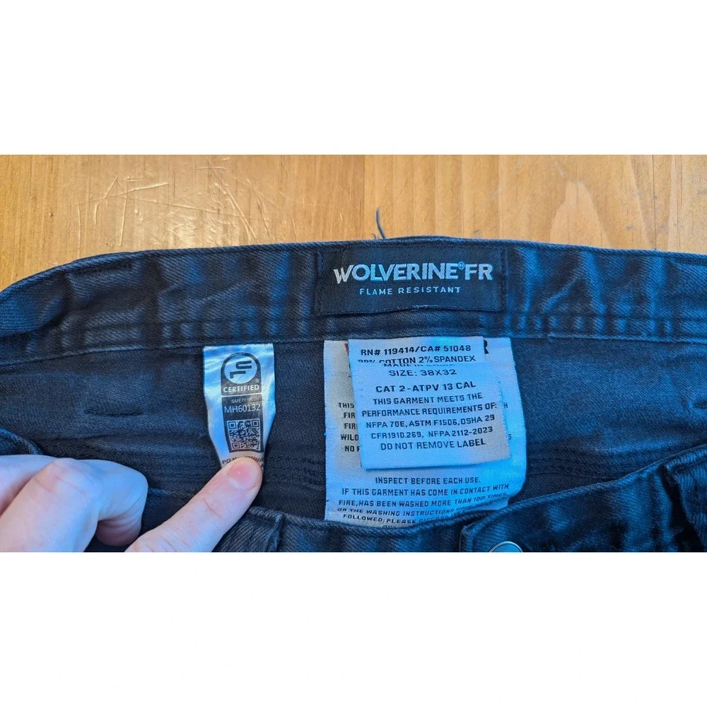 Wolverine FR Flame Resistant Jeans Mens 38x32 Black CAT 2 NFPA‎ 2112 W1207040